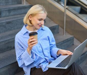 Práce na zkrácený úvazek umožňuje lidem lépe sladit pracovní a osobní život.