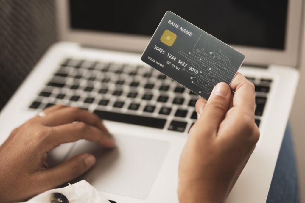Ochranné mechanismy bank chrání peníze i při krachu prodejce.