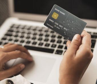 Ochranné mechanismy bank chrání peníze i při krachu prodejce.